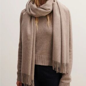 Eric Bompard Oatmeal/beige Maxi Cashmere Scarf